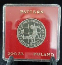 BUY 4 GET 10% OFF WORLD